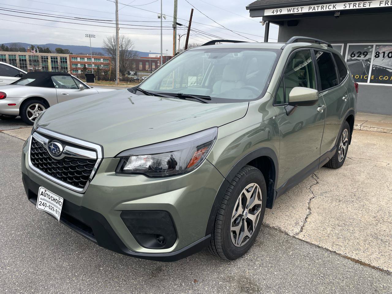 Used 2020 Subaru Forester Premium AWD/4WD image 2