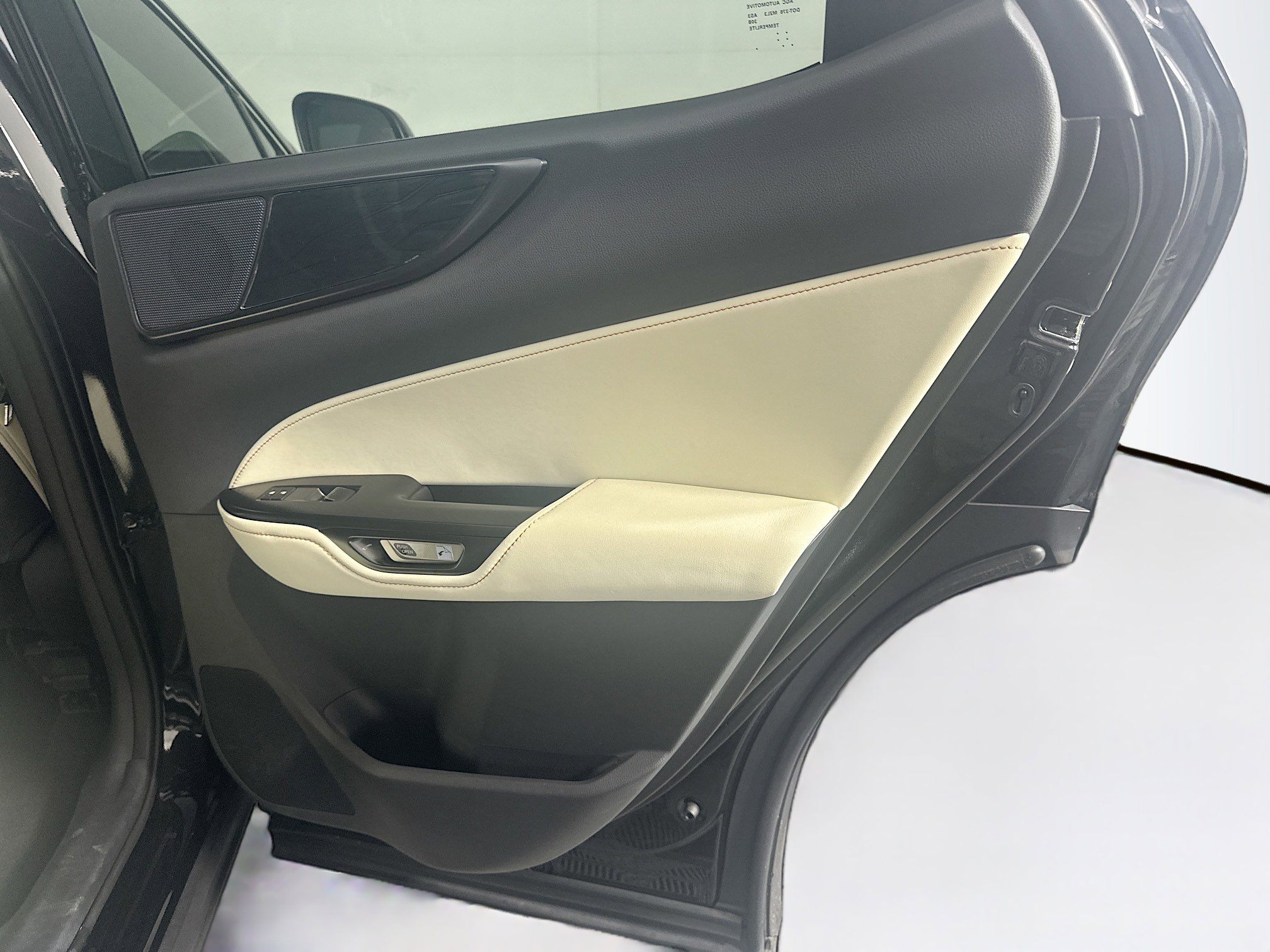 Used 2024 Lexus NX 250 FWD image 33
