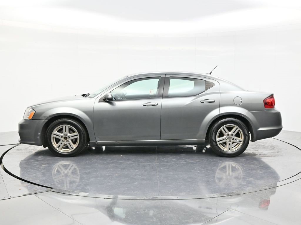 Used 2012 Dodge Avenger SXT image 8