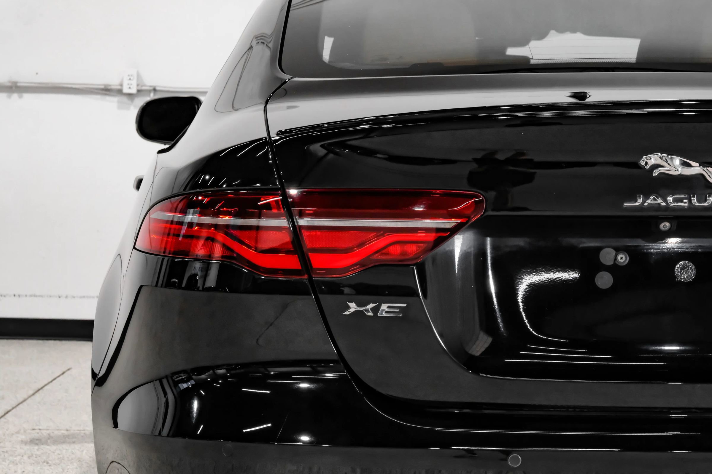 Used 2020 Jaguar XE R-Dynamic S AWD/4WD image 64