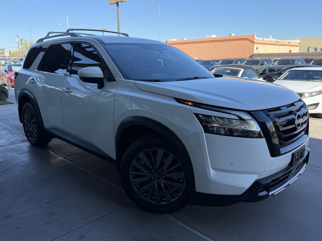 Used 2024 Nissan Pathfinder SL w/ SL Premium Package image 6