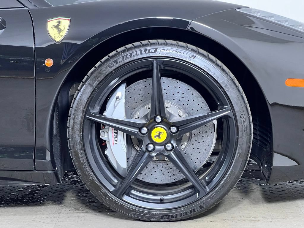 Used 2013 Ferrari 458 Italia Coupe RWD image 13