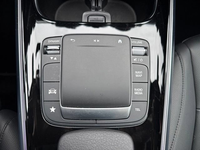 Used 2022 Mercedes-Benz GLB 250 4MATIC image 36