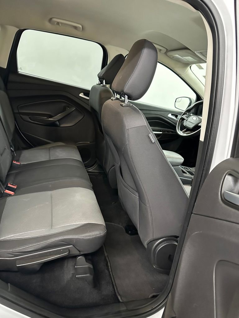 Used 2018 Ford Escape SE w/ SE Sync 3 Package AWD/4WD image 28