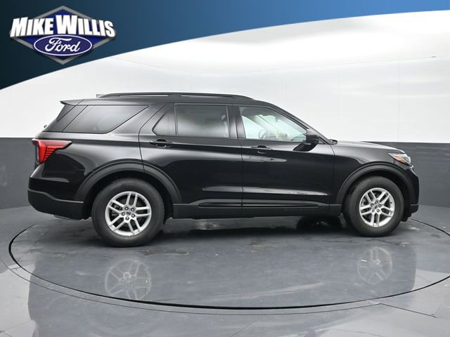 New 2026 Ford Explorer Active RWD image 15