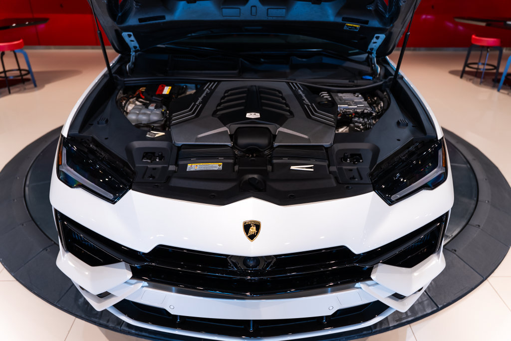 Used 2023 Lamborghini Urus S AWD/4WD image 17