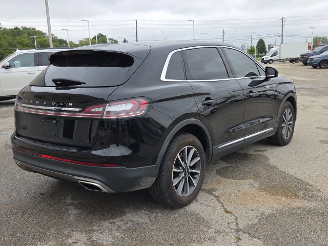 Used 2021 Lincoln Nautilus AWD image 4