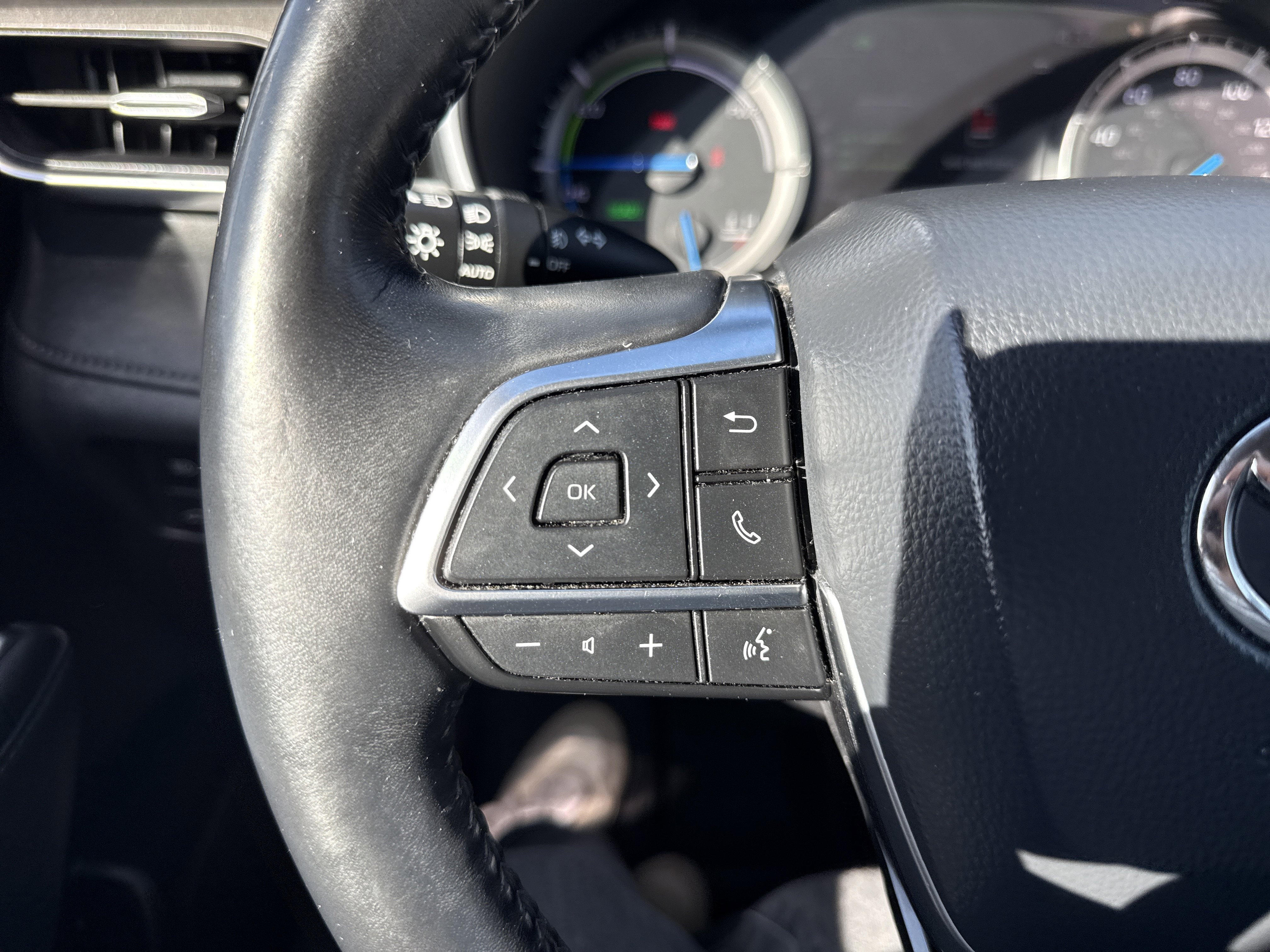 Used 2021 Toyota Highlander Limited image 23