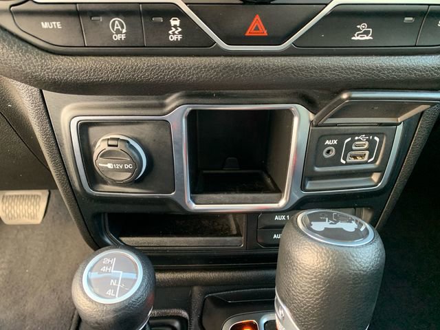 Used 2024 Jeep Wrangler Sport image 25