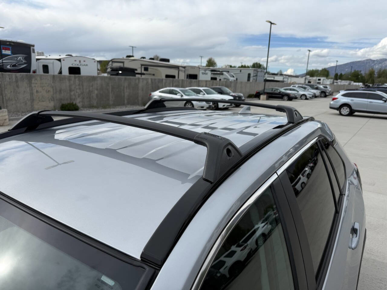 Used 2025 Toyota RAV4 LE AWD/4WD image 10