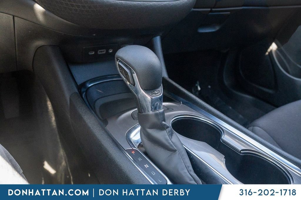 Used 2024 Chevrolet Malibu LT FWD image 9