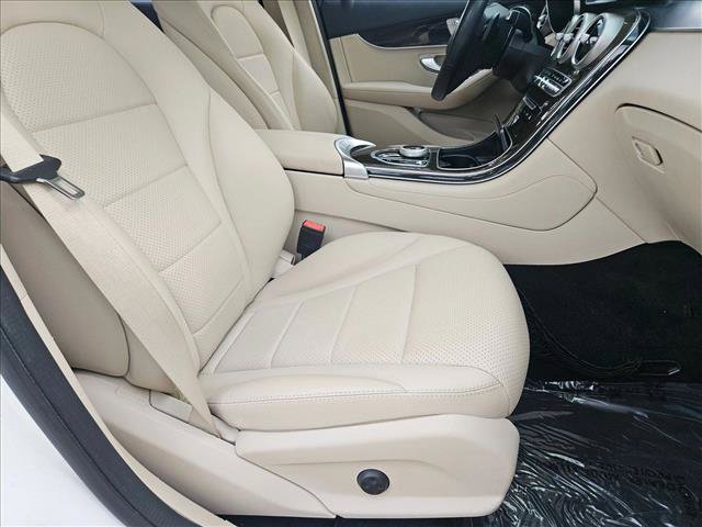 Used 2019 Mercedes-Benz GLC 300 image 18