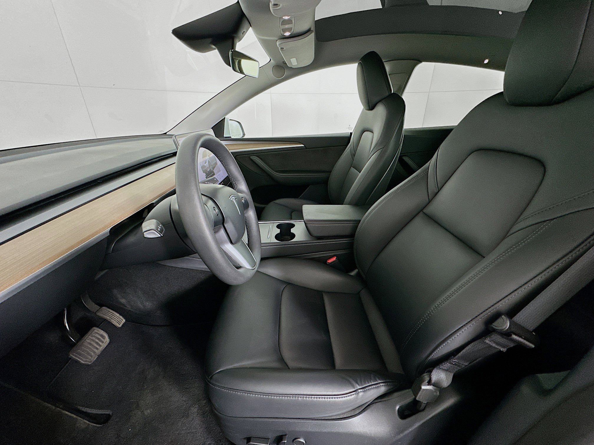 Used 2023 Tesla Model Y Long Range AWD/4WD image 13