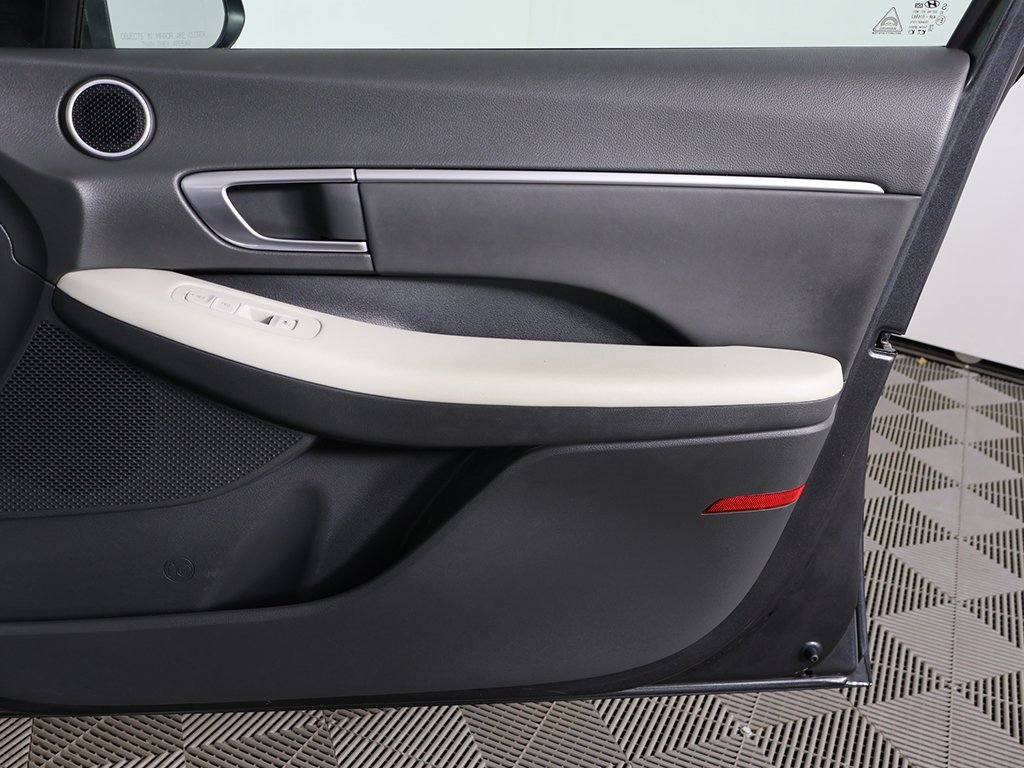 Used 2023 Hyundai Sonata SEL image 21
