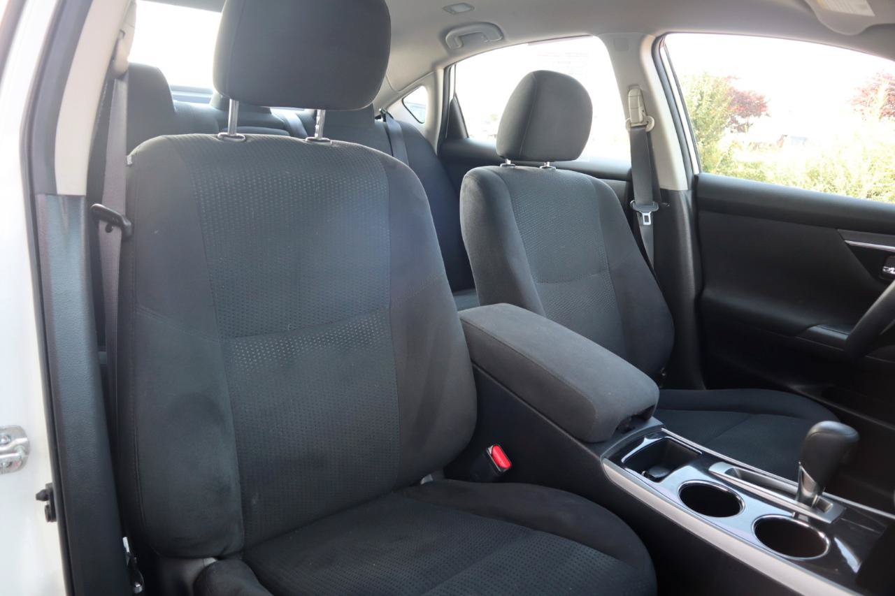 Used 2014 Nissan Altima 2.5 S w/ Display Audio Package FWD image 35