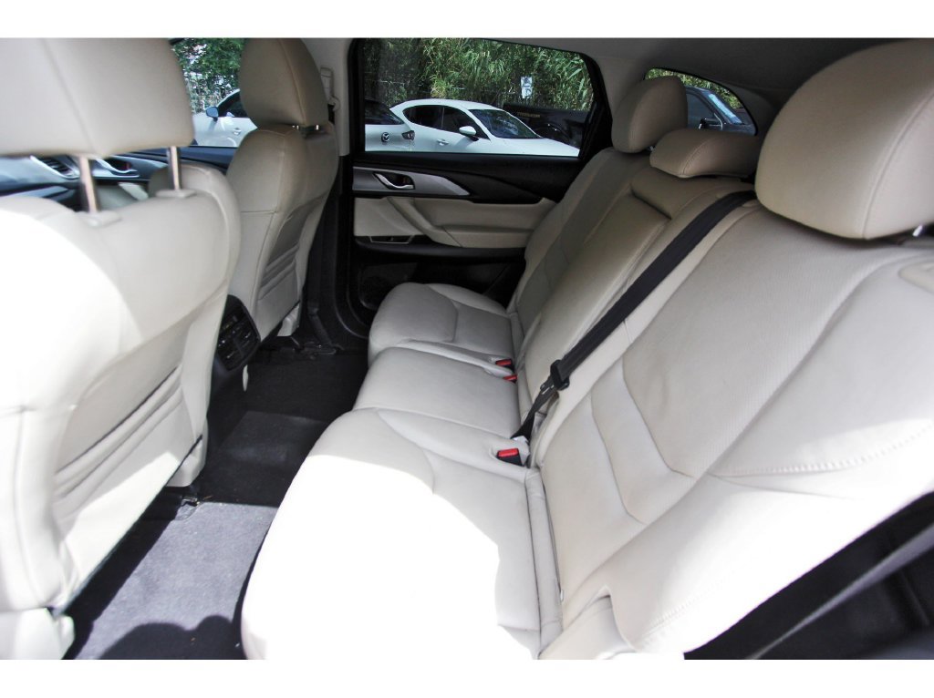 Used 2019 MAZDA CX-9 Touring FWD image 12