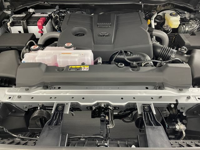 New 2026 Toyota Tundra Limited AWD/4WD image 18