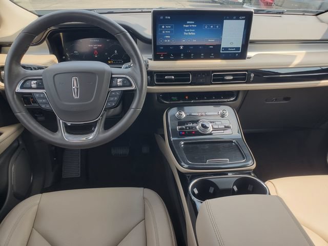 Certified 2023 Lincoln Nautilus FWD w/ Premium Package image 26