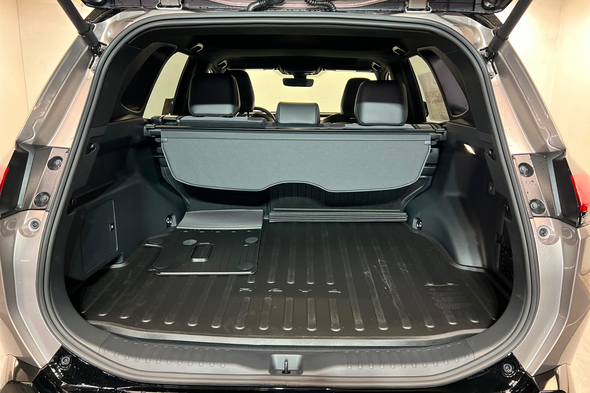 New 2026 Toyota RAV4 XSE AWD/4WD image 21