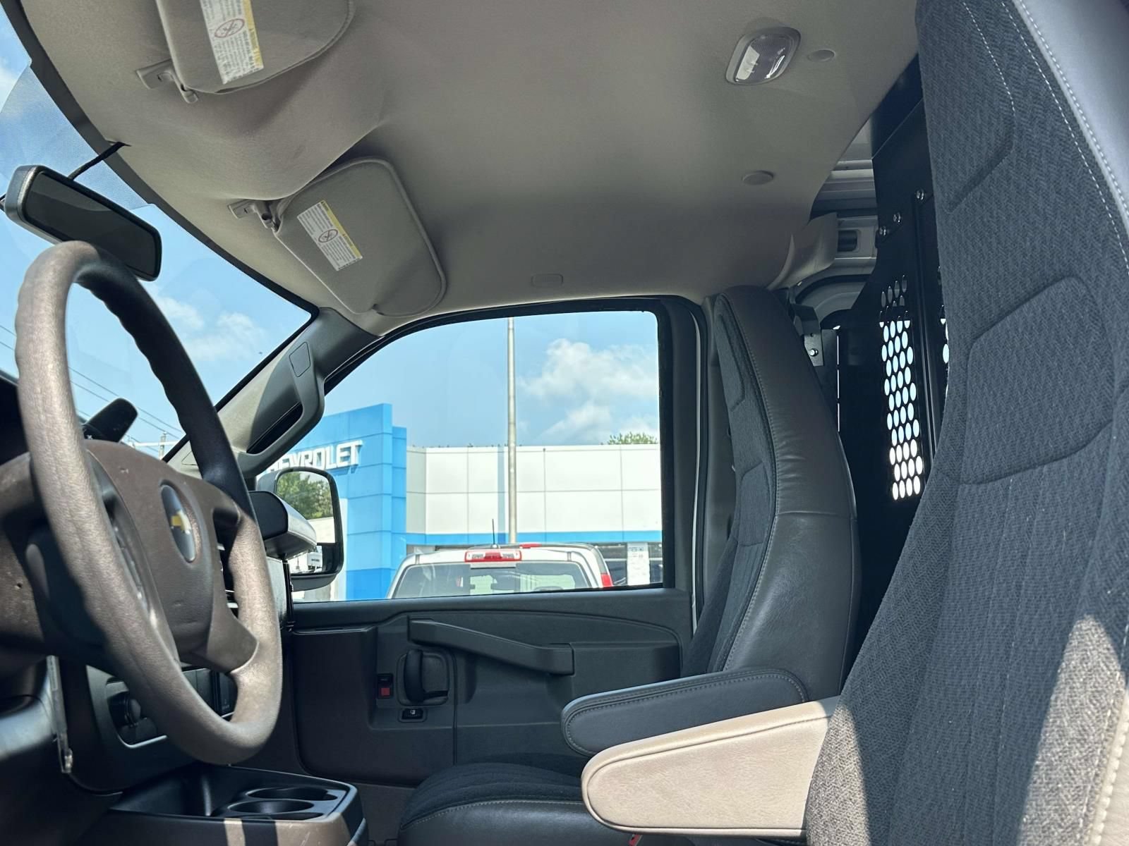 Certified 2025 Chevrolet Express 2500 w/ Driver Convenience Package RWD image 24
