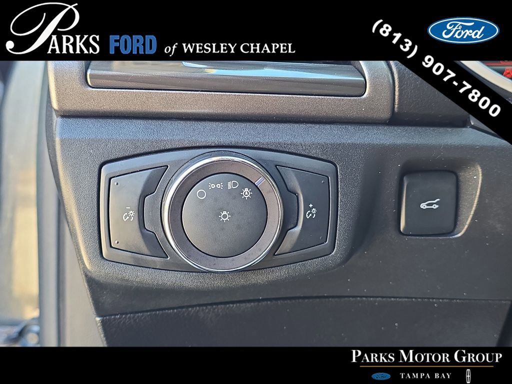Used 2019 Ford Fusion SEL image 26
