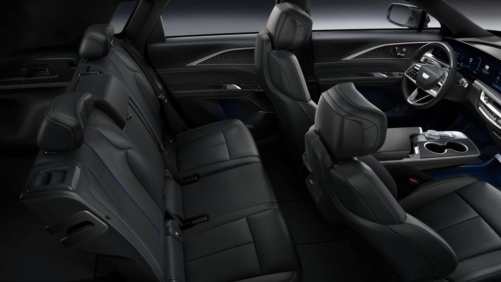 New 2026 Cadillac Lyriq Luxury AWD/4WD image 21