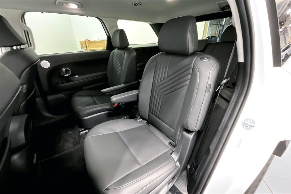 Used 2026 Hyundai Palisade SEL FWD image 31