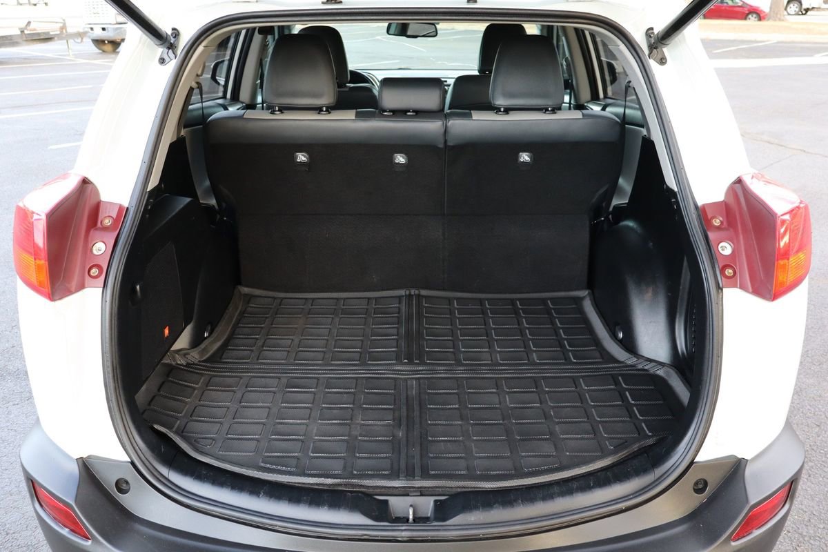 Used 2014 Toyota RAV4 Limited w/ Technology Package image 14