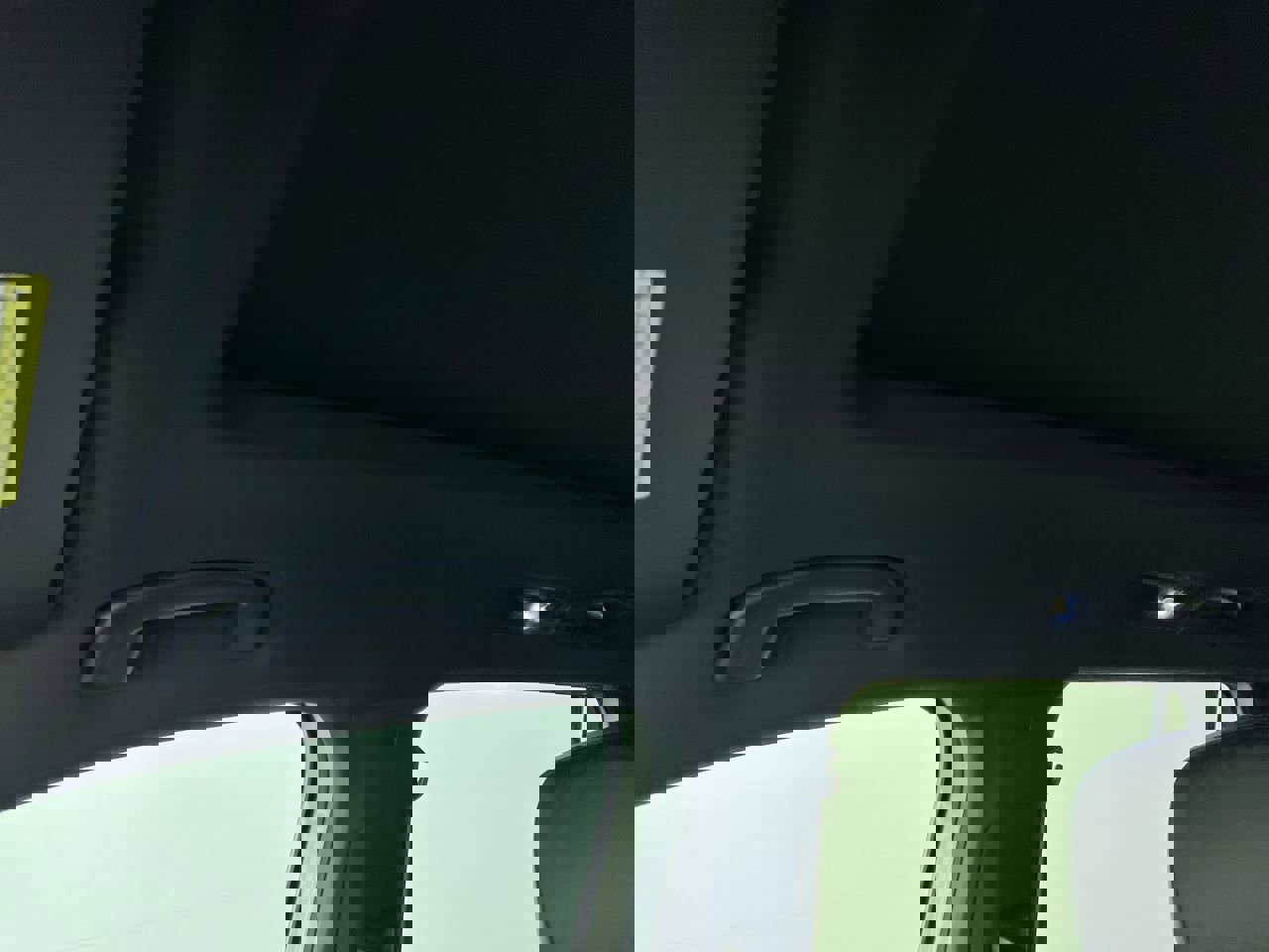 Used 2022 Volkswagen Tiguan SE R-Line image 19