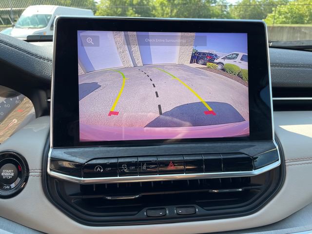 Used 2022 Jeep Compass Limited image 34