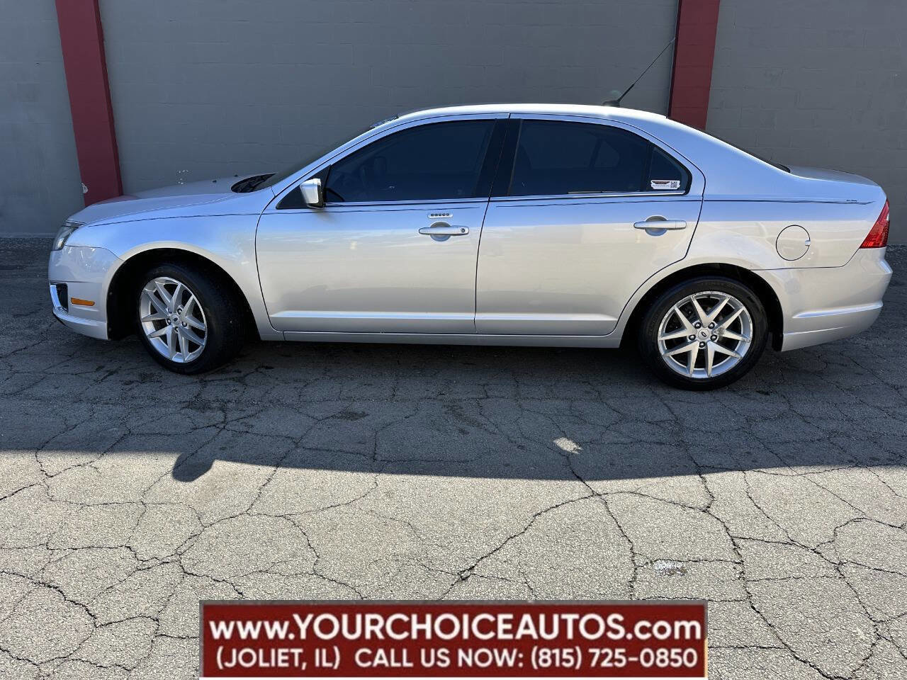 Used 2012 Ford Fusion SEL image 2