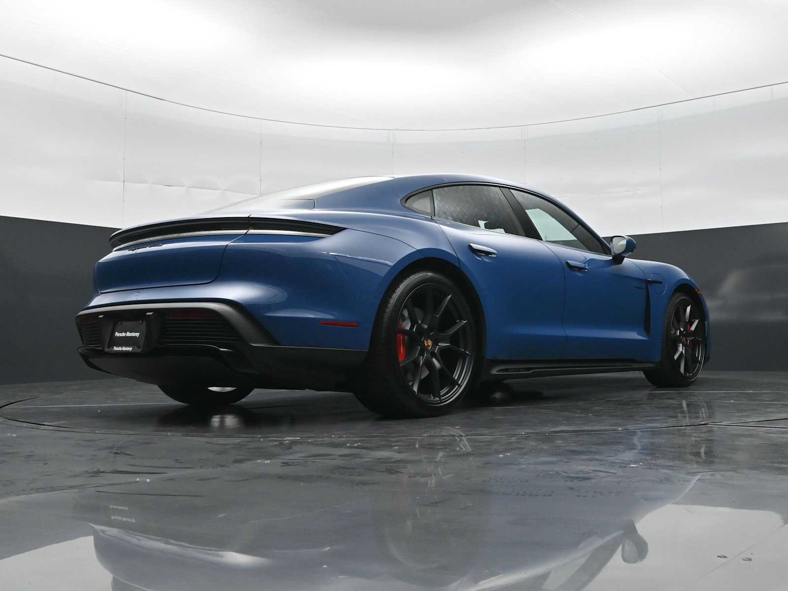New 2026 Porsche Taycan GTS AWD/4WD image 41