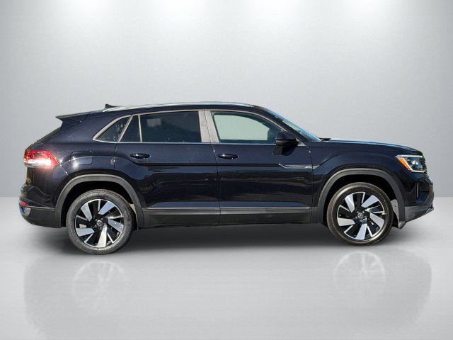 Used 2024 Volkswagen Atlas Cross Sport SE FWD image 10