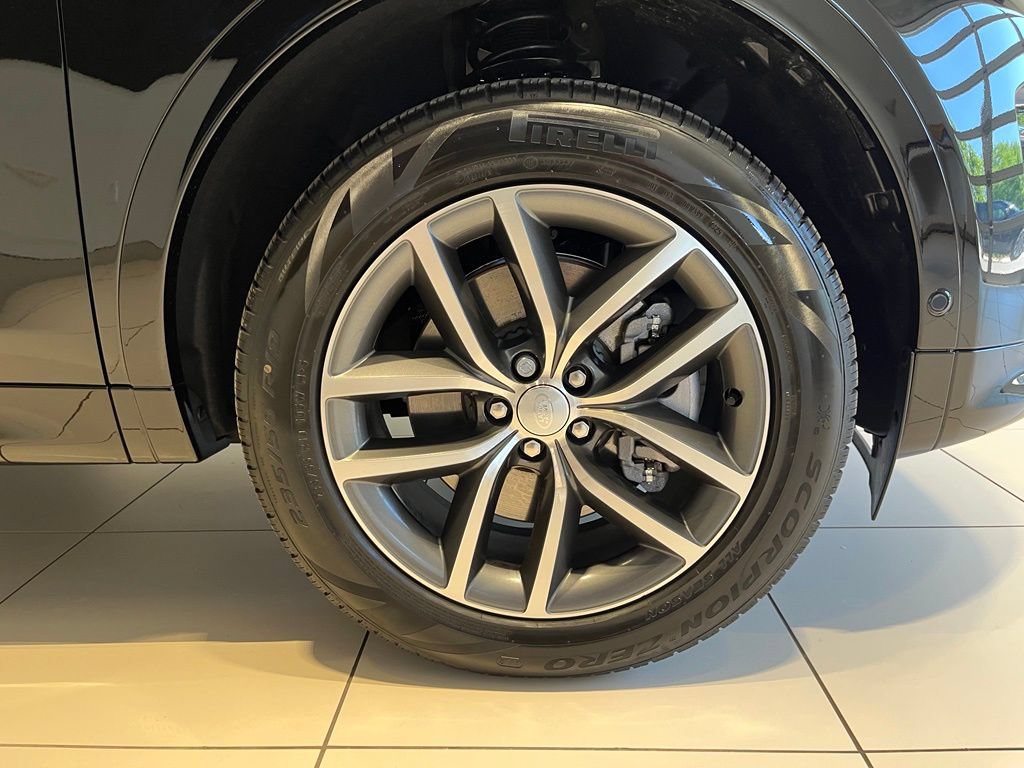 Used 2026 Land Rover Discovery Sport Landmark AWD/4WD image 14