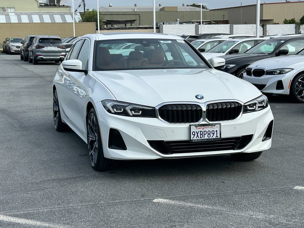 Used 2026 BMW 330i Sedan w/ Premium Package RWD image 7