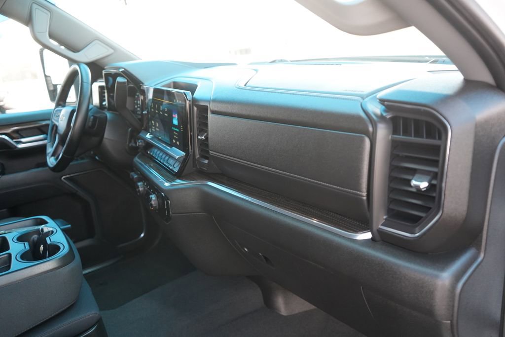 Used 2024 Chevrolet Silverado 2500 LT image 22