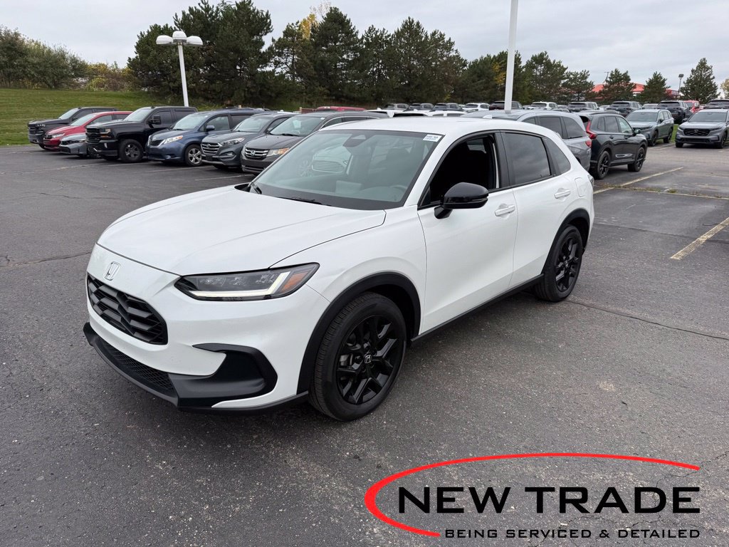 Used 2024 Honda HR-V Sport image 1