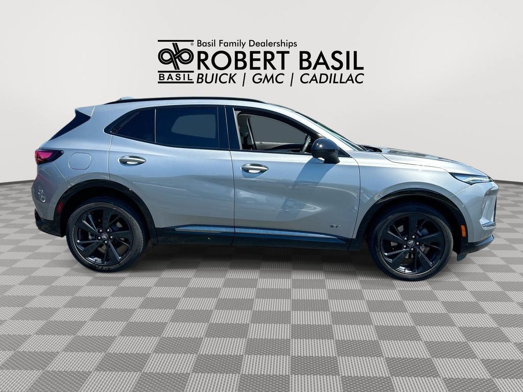 Used 2024 Buick Envision Sport Touring AWD/4WD image 9