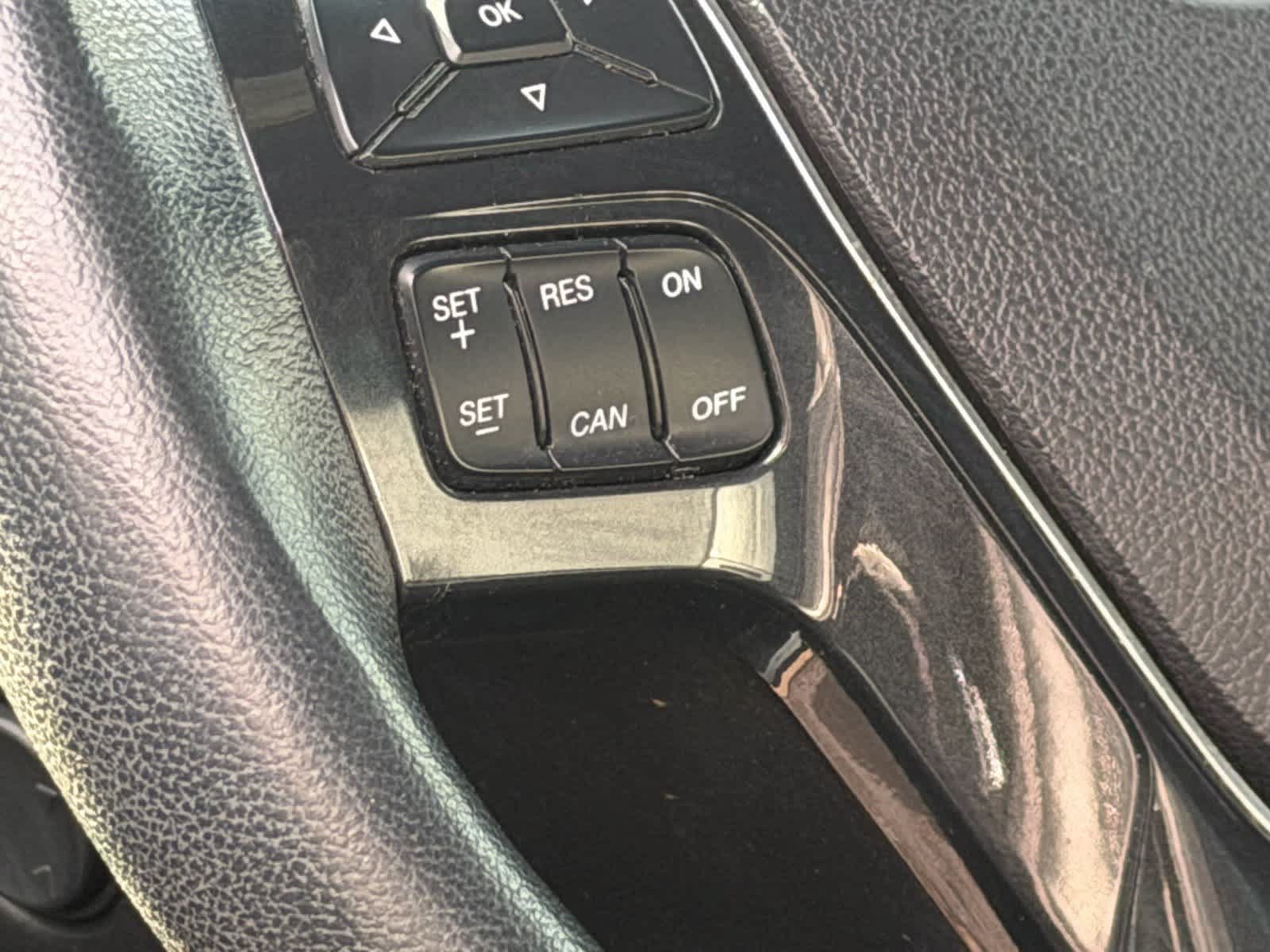 Used 2018 Ford Explorer Limited FWD image 18