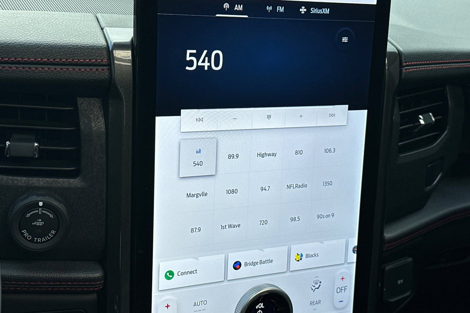 Used 2024 Ford Expedition Limited image 26