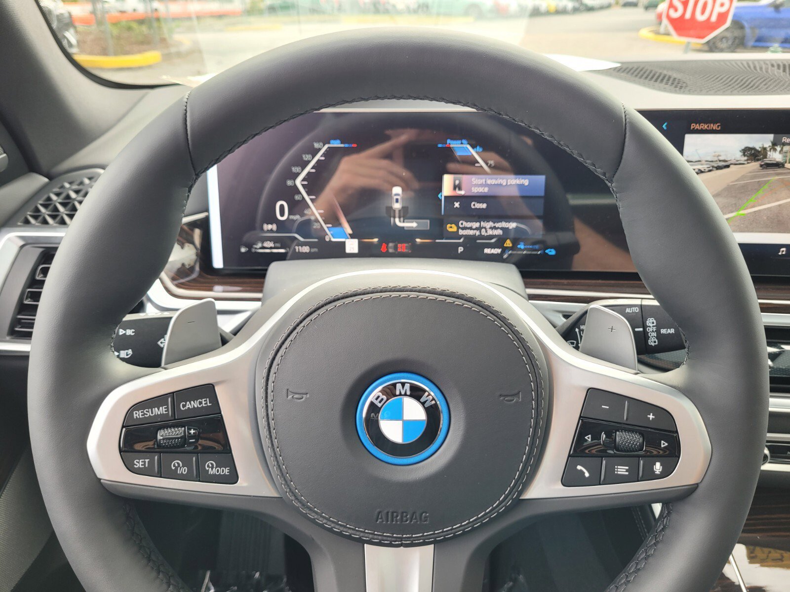 New 2026 BMW X5 xDrive50e w/ M Sport Package image 27