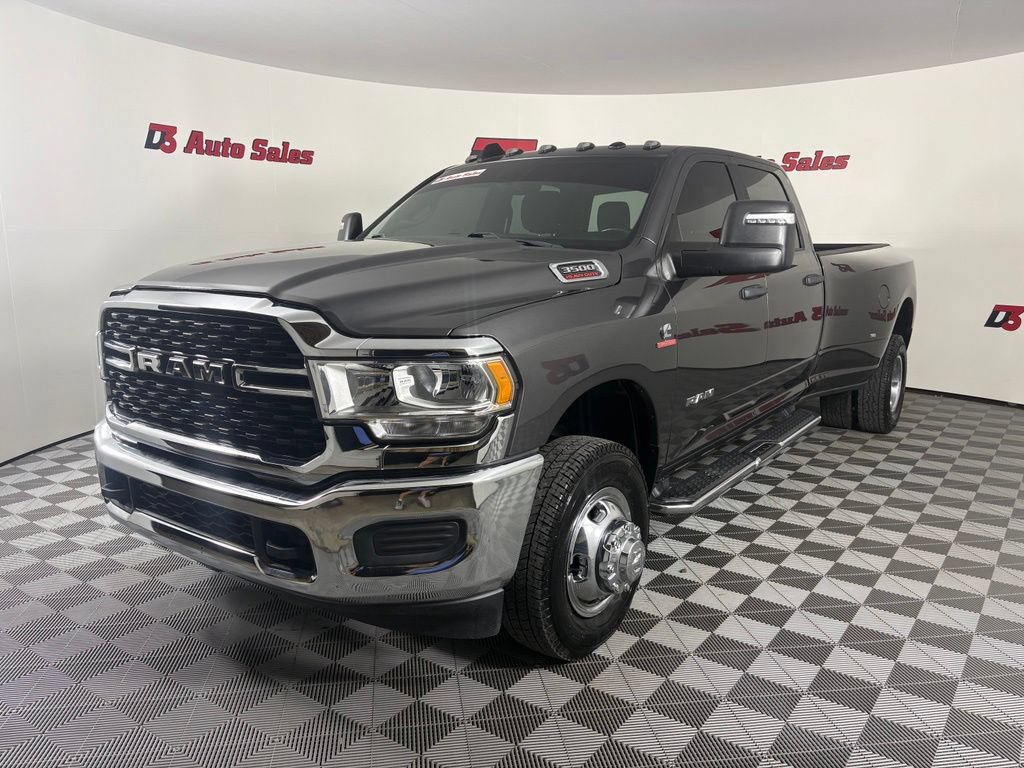 Used 2024 RAM 3500 Big Horn AWD/4WD image 2