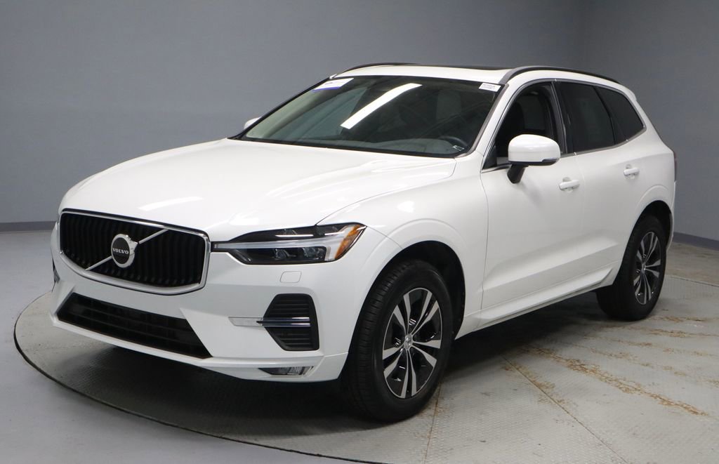 Used 2023 Volvo XC60 B5 Core AWD/4WD image 9