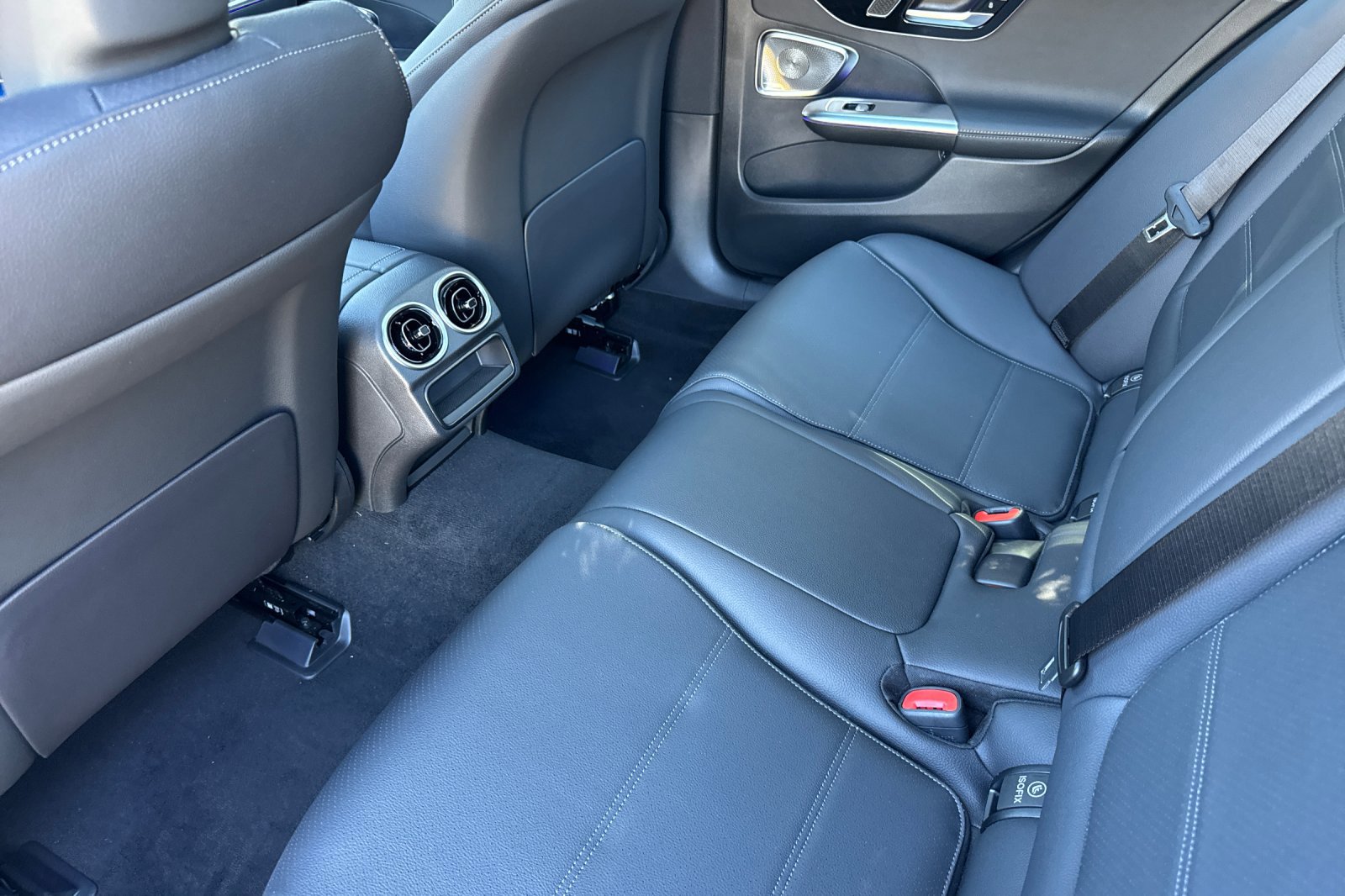 New 2025 Mercedes-Benz C 300 Sedan image 22