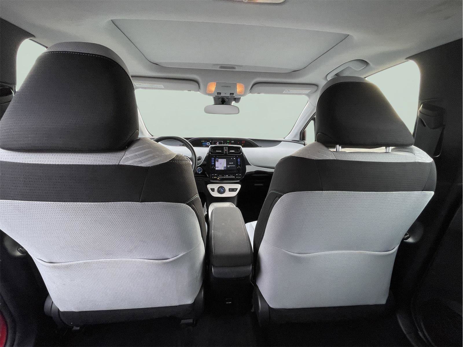 Used 2018 Toyota Prius Three image 15