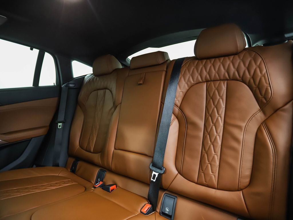 New 2026 BMW X6 M60i AWD/4WD image 23