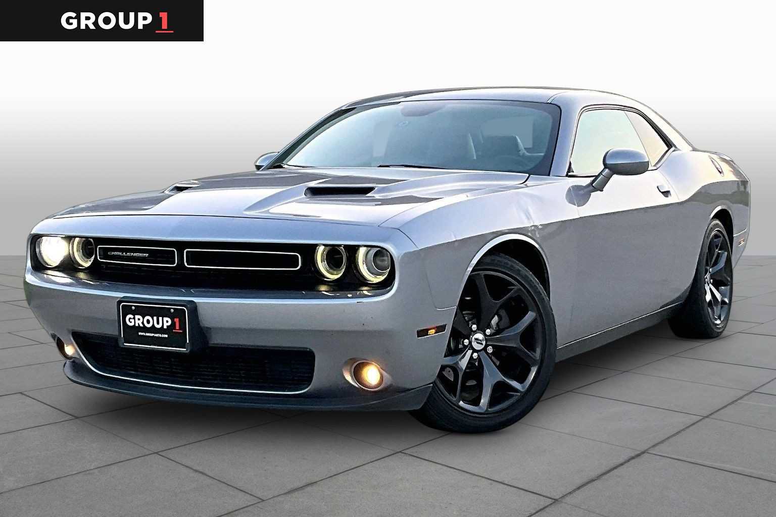 Used 2018 Dodge Challenger SXT Plus RWD image 1