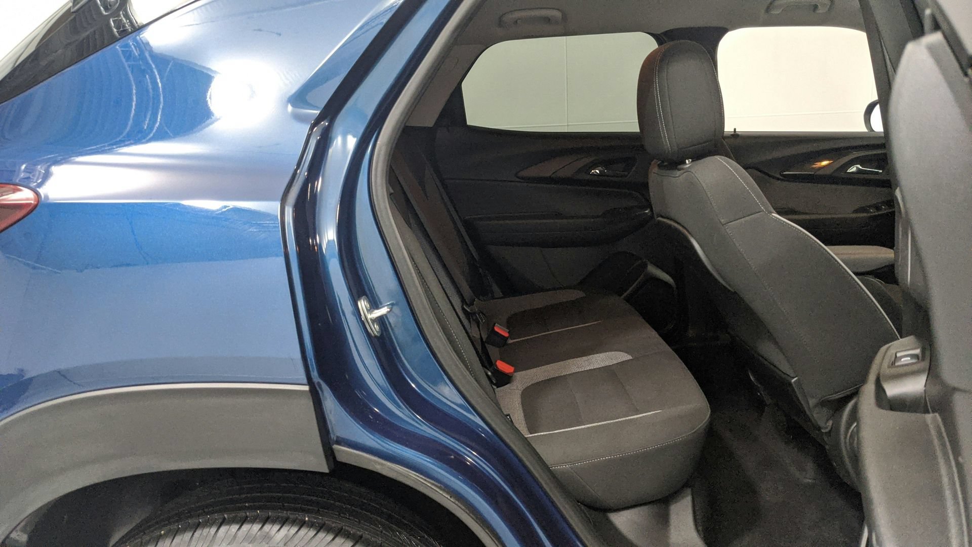 Used 2021 Chevrolet TrailBlazer LT w/ Convenience Package FWD image 42