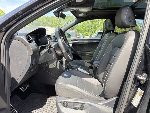 Used 2024 Volkswagen Tiguan SEL R-Line AWD/4WD image 11