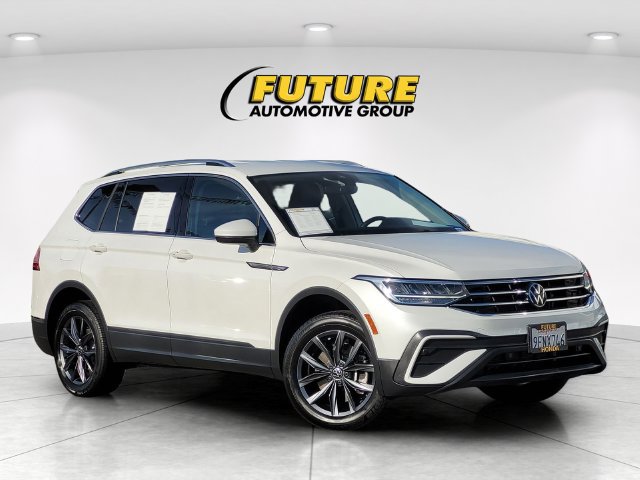 Used 2023 Volkswagen Tiguan SE